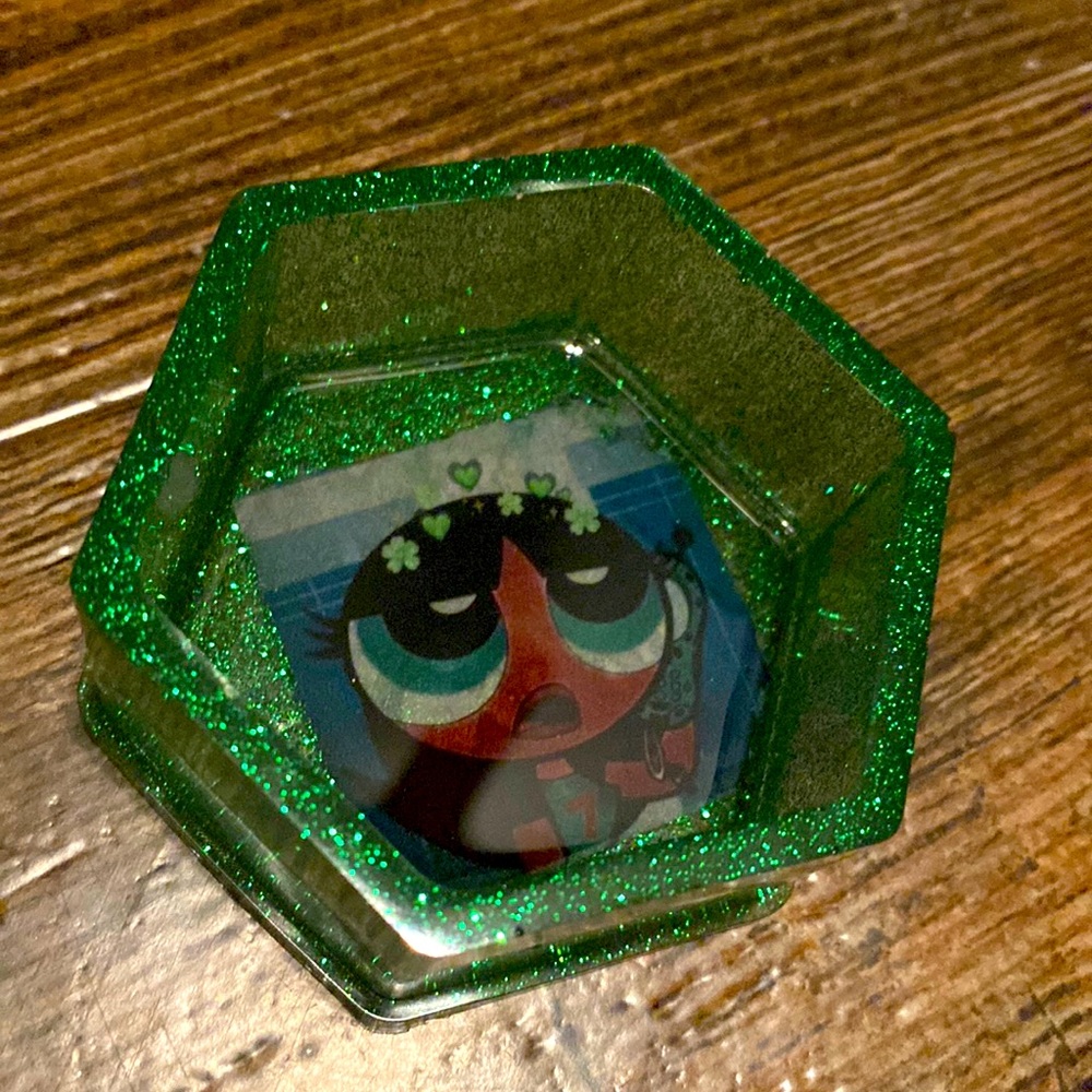 green power puff ashtray